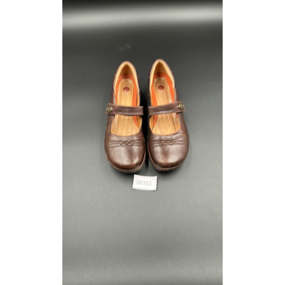 Clarks Women Brown Leather Mary Jane Loafers Size 9 Structured Comfort Shoes